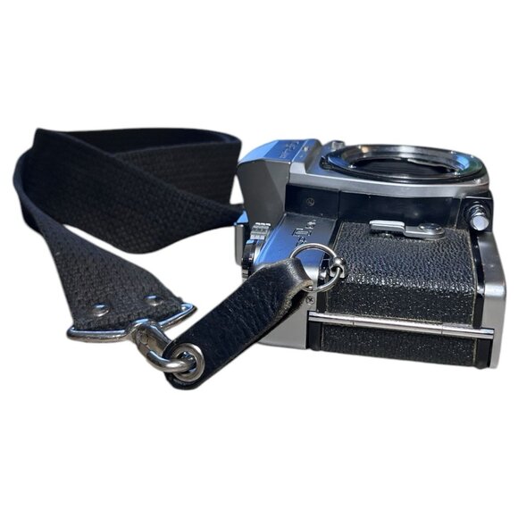 Minolta Camera SRT 101b Silver SLR 35mm Film Body Only Japan - Picture 3 of 10